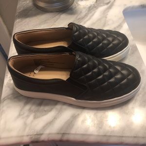 NWOT slip on sneakers size 8W